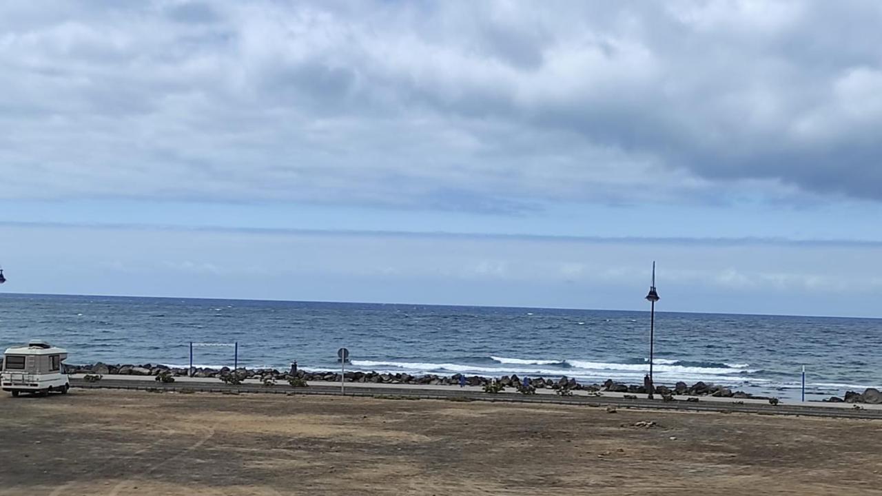 Bienvenue Appart Lumineux Avec Ascenseur Et Vue Sur La Mer Corralejo Kültér fotó